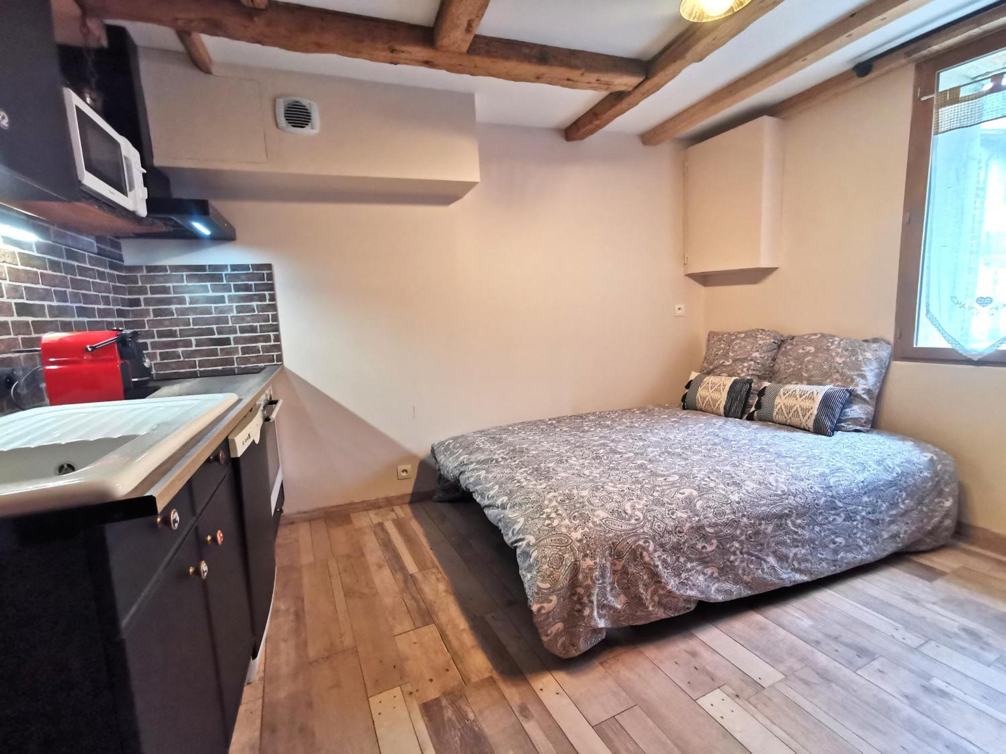 Le Vieux Tacot Avec Garage Daire Le Puy-en-Velay Dış mekan fotoğraf